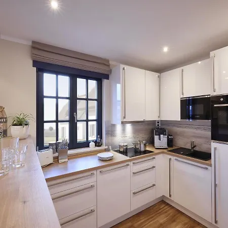 Reetland Am - Premium Reetdachvilla Mit 3 Schlafzimmern, Sauna, Kamin Und Massagesessel F05 Feriehus *