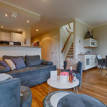 Reetland Am - Premium Reetdachvilla Mit 3 Schlafzimmern, Sauna, Kamin Und Massagesessel F05 德兰斯克