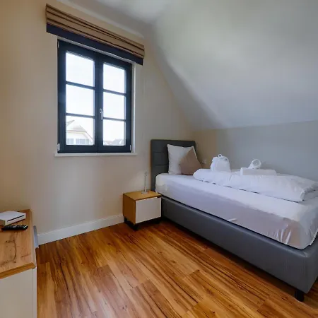 Tatil Evi Reetland Am - Premium Reetdachvilla Mit 3 Schlafzimmern, Sauna, Kamin Und Massagesessel F05 *