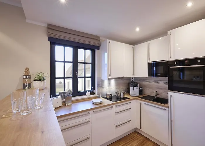 Reetland Am - Premium Reetdachvilla Mit 3 Schlafzimmern, Sauna, Kamin Und Massagesessel F05 بيت للعطل *